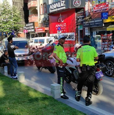 Araç-çalıp-ters-istikamete-dalan-şahıs-yayaya-çarptı-