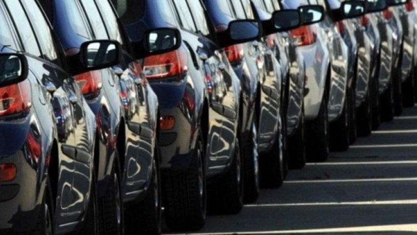 Cumhurbaşkanının, taşıtlarda ÖTV oranlarını üç katına kadar artırabilecek veya sıfıra indirebilecek tebliğ Resmi Gazete’de yayımlandı.