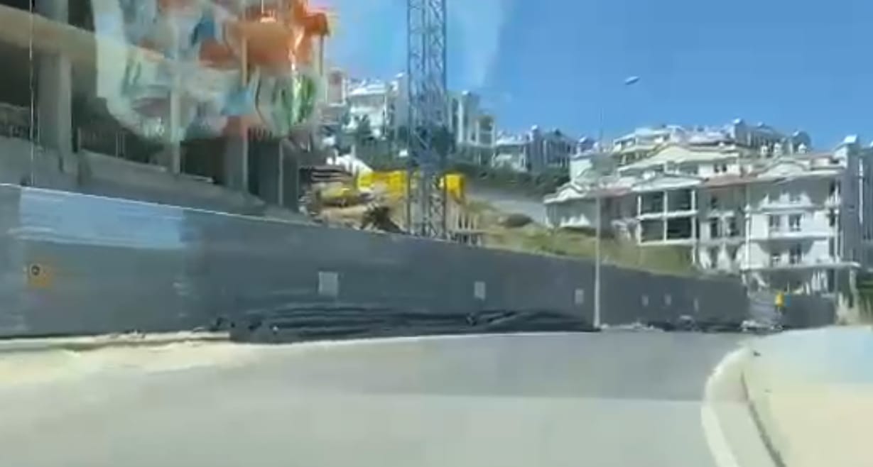 Başiskele'de kaldırım işgali