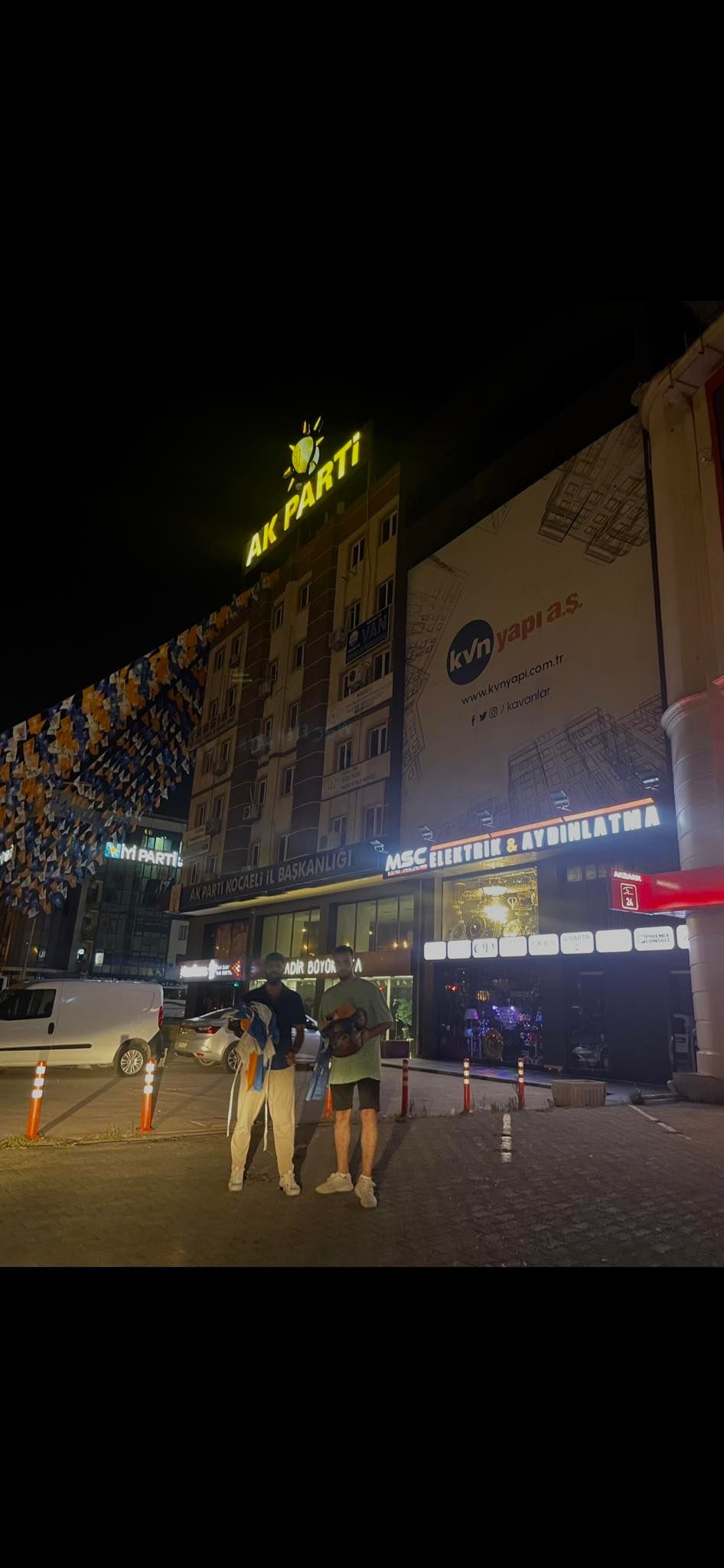 chp akbulut bayrak