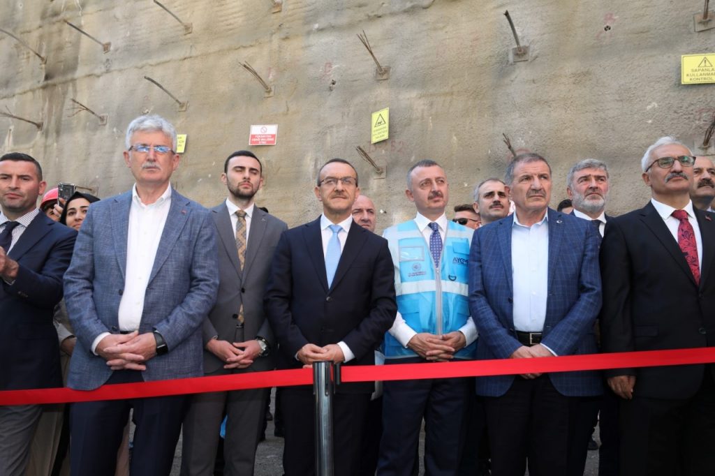 GEBZE METRO HATTI ACILIS