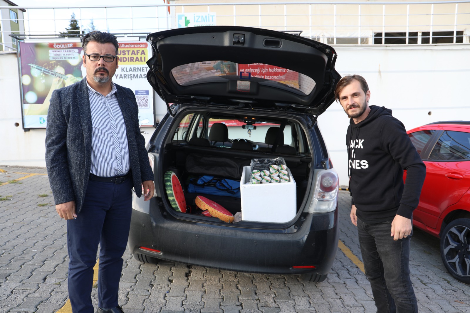 Hizmetlerin aksamamasi adina Izmit Belediyesi kadrosu sahsi araclariyla seferber oldu 4
