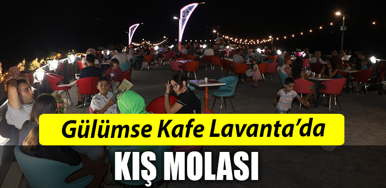 Gulumse kafe lavanta