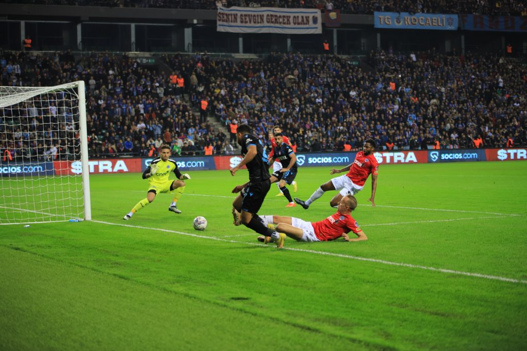 HAZIRLIK MAÇI: TRABZONSPOR:1 - KASIMPAŞA:1