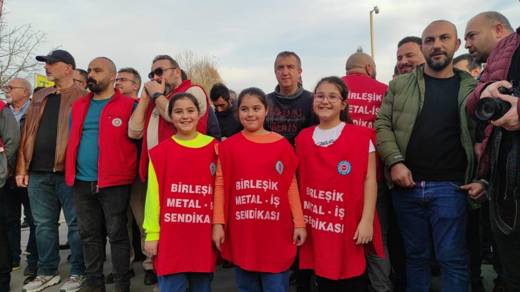DİSK