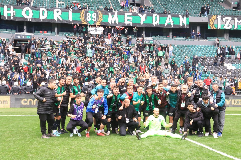 GALİBİYETLERİ SERİYE BAĞLAYAN KOCAELİSPOR, BEŞİNCİ VİTESTE kocaelispor