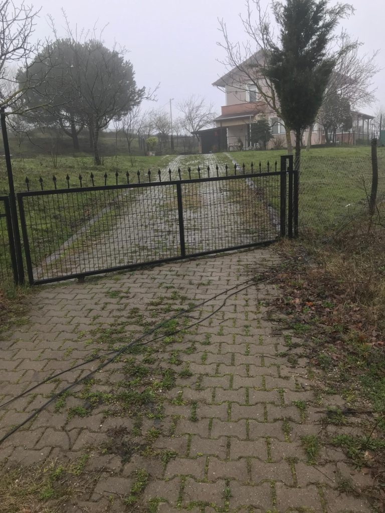 sedas elektrik diregi devrildi 2 aydir olum saciyor 2006743370 3
