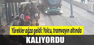 Kocaeli de yurekler agza geldi Yolcu tramvayin altinda kalmaktan son anda boyle kurtuldu
