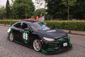 KOCAELİSPOR ŞAMPİYONLUĞU COŞKUYLA KUTLADI KOCAELİSPOR'UN ŞAMPİYONLUK COŞKUSUYLA SEKAPARK ALEV ALDI