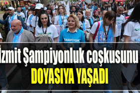 İzmit Şampiyonluk coşkusunu doyasıya yaşadı
