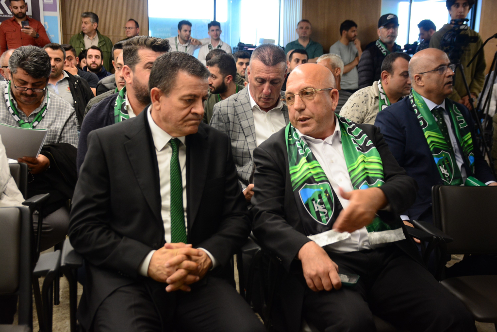 GERGİN GEÇEN MALİ GENEL KURULDA KOCAELİSPOR YÖNETİMİ İBRA EDİLDİ