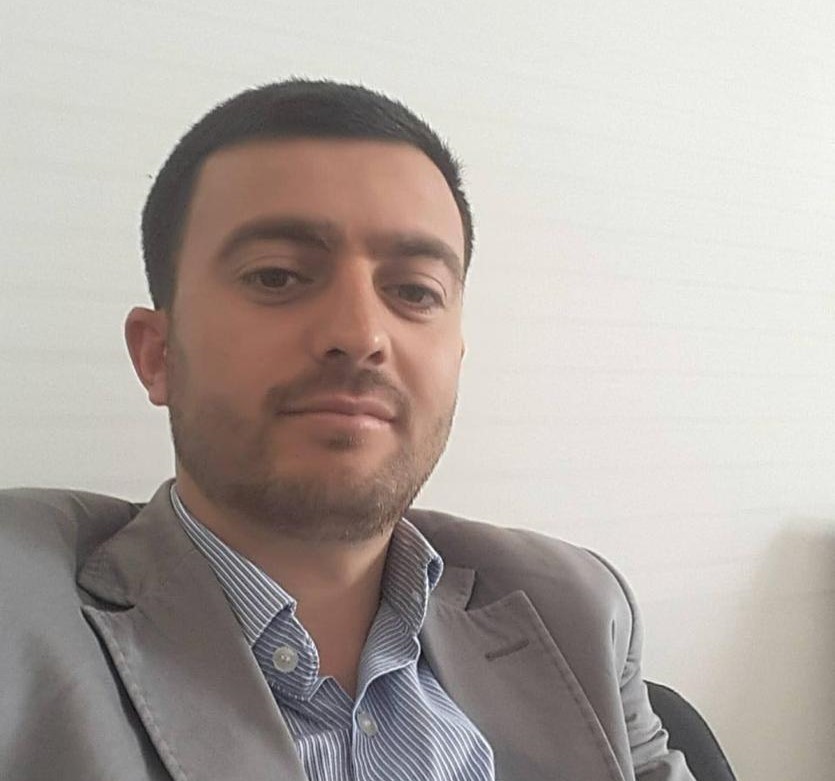 KOCAELİ'DE BELEDİYE PERSONELLERİ ARASINDA SİLAHLI KAVGA: 2 ÖLÜ ÇAY İÇMEYE ÇAĞIRDIĞI İŞ ARKADAŞIYLA DEHŞETİ YAŞADI KOCAELİ'DE BELEDİYE PERSONELLERİ ARASINDA SİLAHLI KAVGA: 2 ÖLÜ ÇAY İÇMEYE ÇAĞIRDIĞI İŞ ARKADAŞIYLA DEHŞETİ YAŞADI