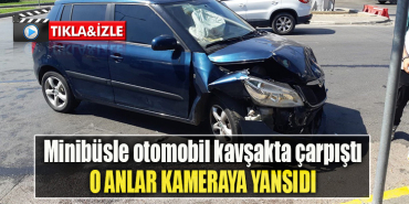 Kocaeli' de Minibüsle otomobil kavşakta çarpıştı O anlar kameraya yansıdı