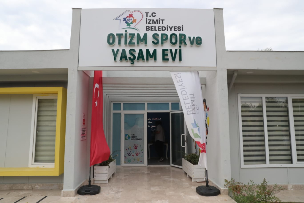 Kocaeli’nin ilk ve tek Otizm Spor ve Yaşam Evi’ni aileler çok sevdi (1)