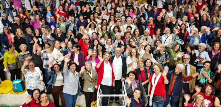 1000 Ses Tek Nefes Kadın Korosu (1)