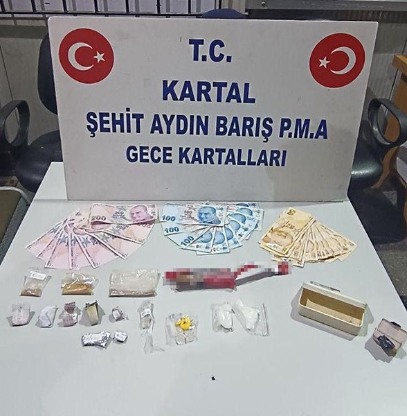 İSTANBUL'DA PES DEDİRTEN OLAY: GOFRETTEN UYUŞTURUCU ÇIKTI