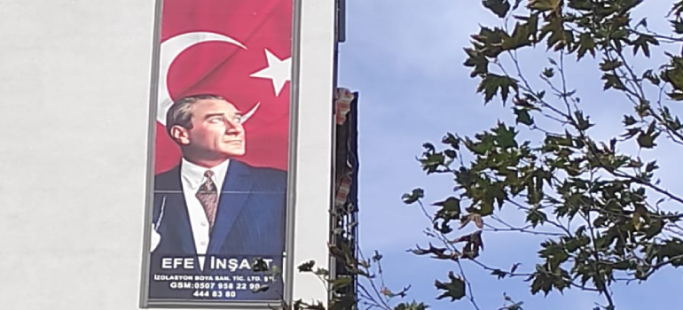 Atatürkü’ ü kullanarak kaçak reklam yapan firmaya tepki (2)