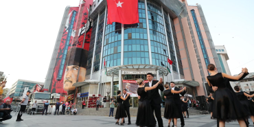 İzmit Belediyesinin vals gösterisi beğeni topladı (11)