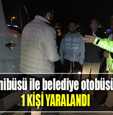 Kocaeli' de Servis minibüsü ile belediye otobüsü çarpıştı 1 yaralı