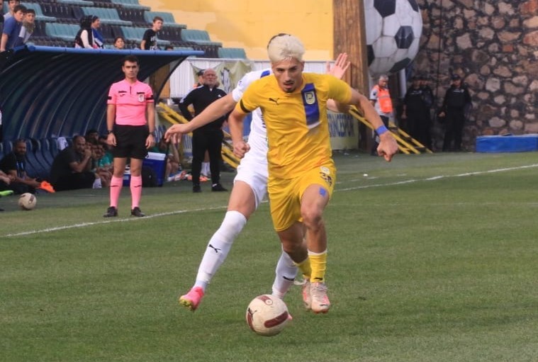 TFF 2. LİG: BELEDİYE DERİNCESPOR: 1 ARNAVUTKÖY BELEDİYE: 1