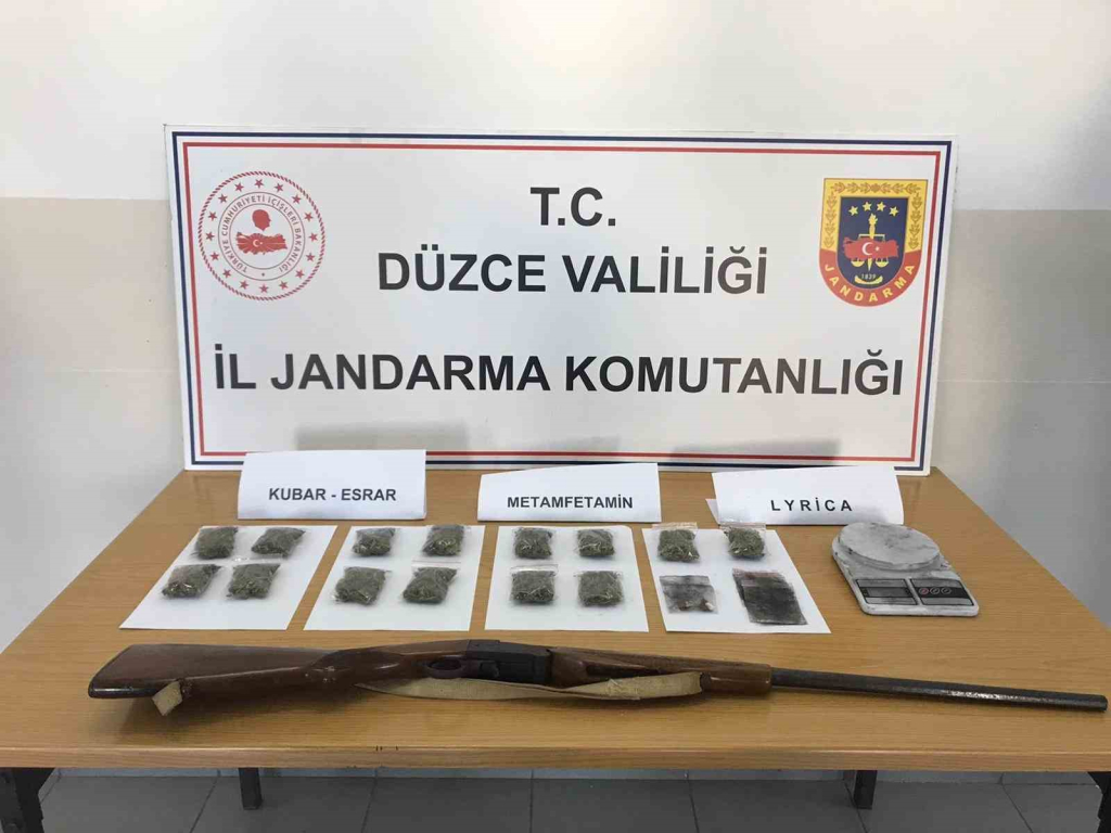 duzcede uyusturucu operasyonu LLaw1Yxm.jpg