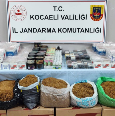 kacakcilara goz actirilmiyor 11 bin 820 dolu makaron ele gecirildi 7WVaUuOO.jpg