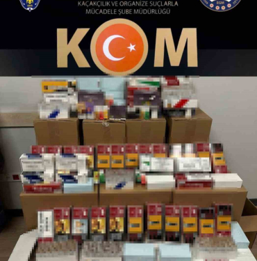 kocaelide 140 bin dolu ve bos kacak makaron ele gecirildi aKpfQO5e.jpg