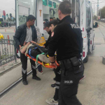 kocaelide tramvayin carptigi yaya yaralandi VwyZ9127.jpg