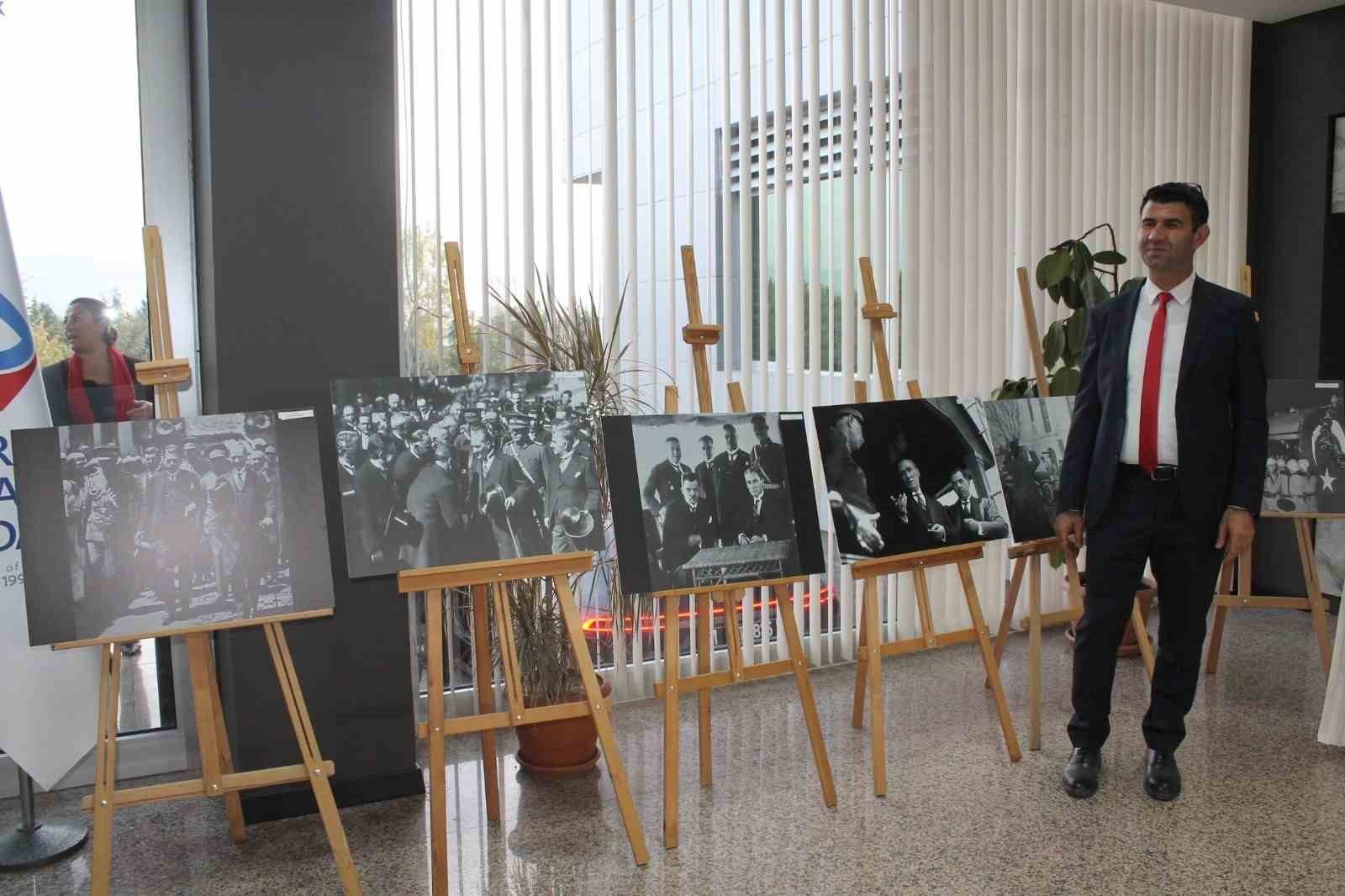 korfez ticaret odasinda ataturk sergisi 3t1d6wi7.jpg