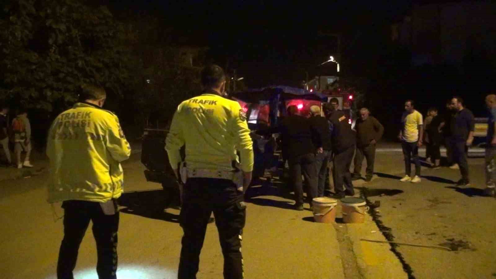 sakaryada kontrolden cikan patpat devrildi 5i cocuk 8 yarali S93stIfb.jpg