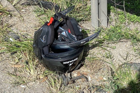 temde surucu ve yolcu yola savruldu motosiklet metrelerce suruklendi h8lwJ33V.jpg