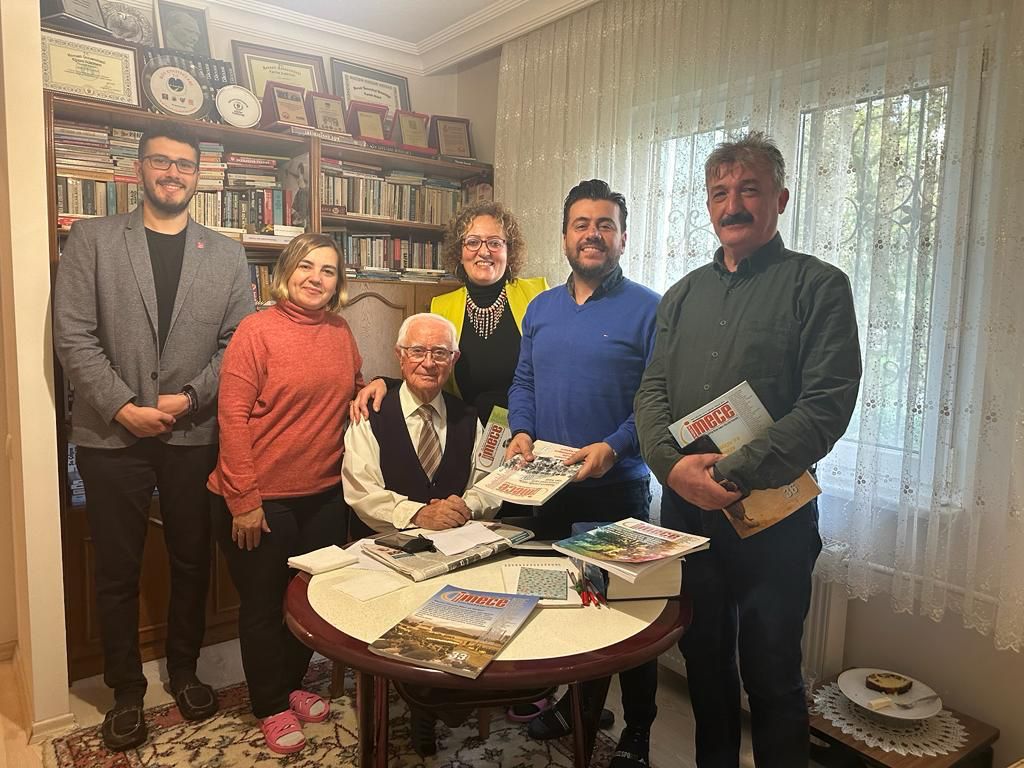 CHP İzmit Öğretmenleri unutmadı (2)