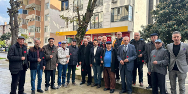 CHP İzmit Öğretmenleri unutmadı