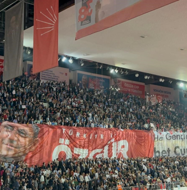 CHP'nin kadın ve gençlik kotası uygulanan PM listesi yayınlandı. Oğuz Kaan Salıcı ve Sezgin Tanrıkulu listeye giremedi.