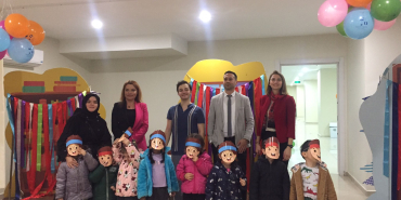 Minik öğrenciler tiyatroda Hem eğlendi hem de öğrendi