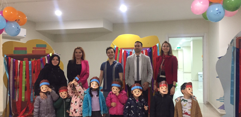 Minik öğrenciler tiyatroda Hem eğlendi hem de öğrendi