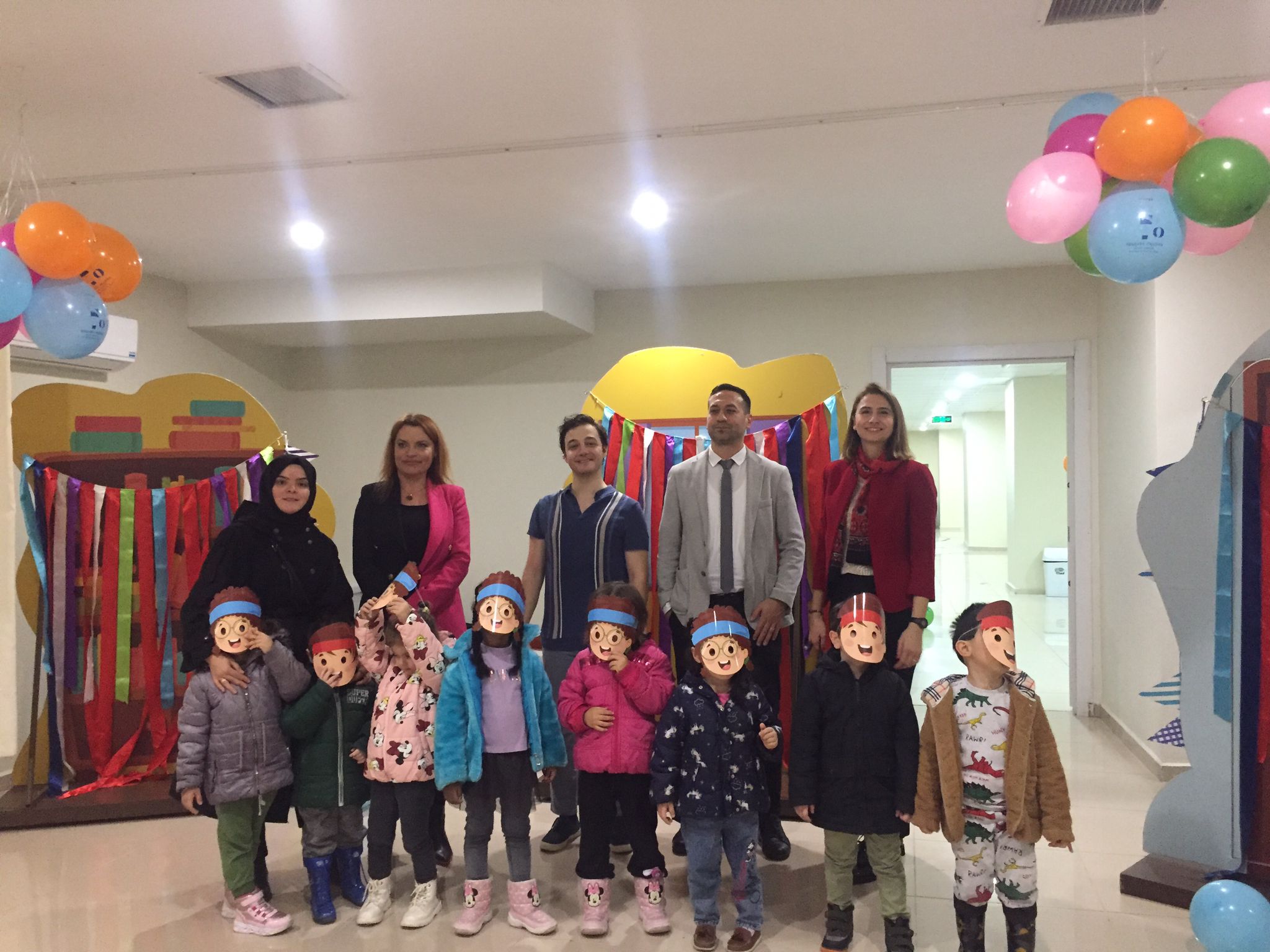 Minik öğrenciler tiyatroda Hem eğlendi hem de öğrendi