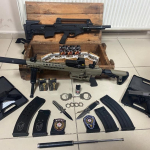 aracta sadece kurusiki ve tufek var dedi cephanelik cikti vk7iGHzu.jpg