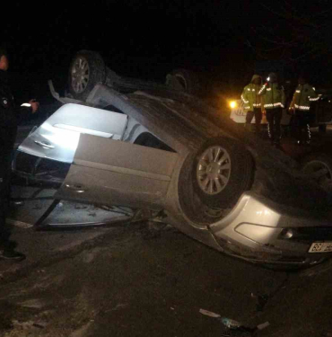 d 100de takla atan otomobil su kanlina devrildi 1 yarali dB2OI4nu.jpg