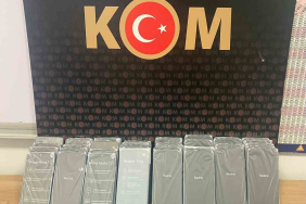 durdurulan aractan gumruk kacagi telefonlar ele gecirildi hMN1acKL.jpg