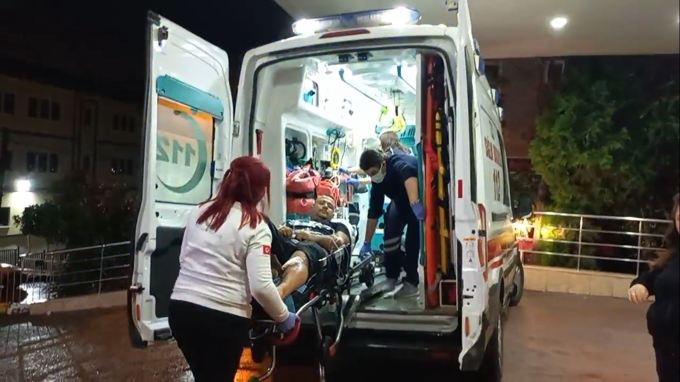 golcuk te eglence mekaninda cikan tartismada kan akti 1 yarali jC8Q5TqM.jpg