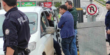 her yeri kirmizi gorunce carptigi yayanin kani sandi sinir krizi gecirdi 4UtHPjuU.jpg
