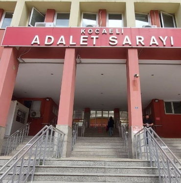 istihbarat gorevlisiyim dedi yasli kadini dolandirdi C6rcAREO.jpg