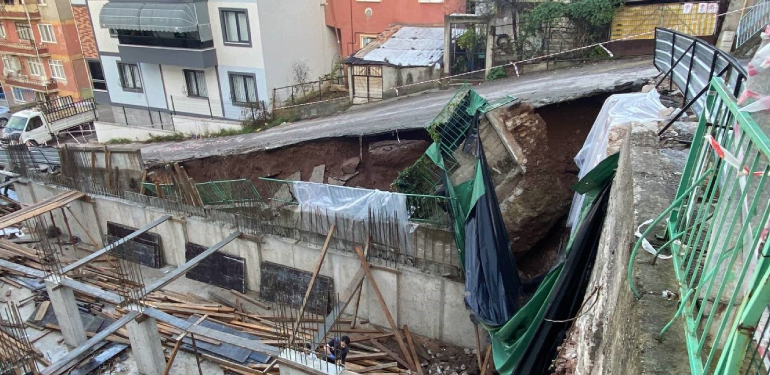 istinat duvarı ve yol