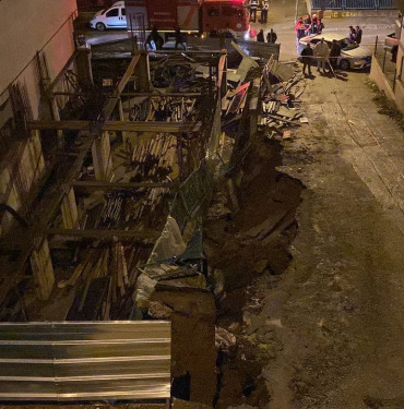 izmit te ayni mahallede ikinci kez istinat duvari ve yol coktu rCdlFDhN.jpg