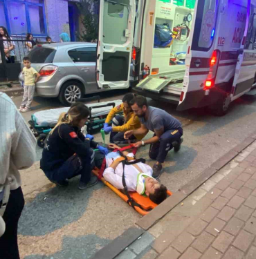 izmit te otomobil ile motosiklet carpisti 2 yarali ONa3ZyhQ.jpg