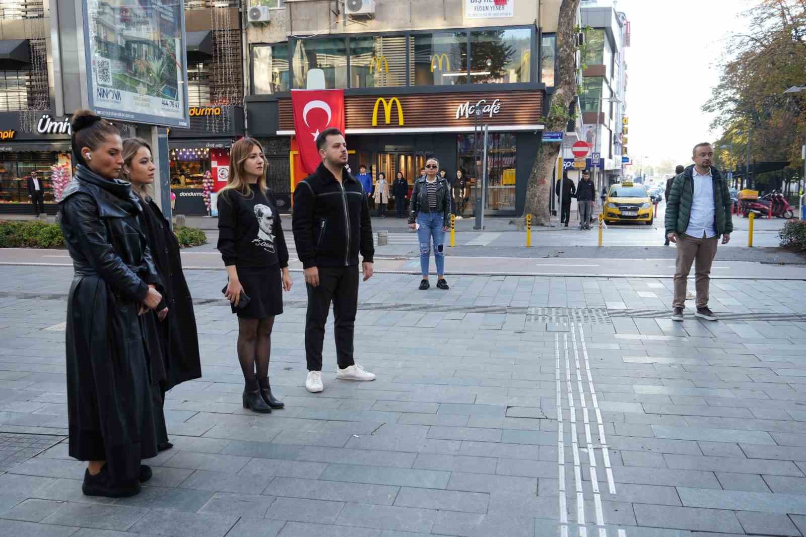 kocaelide ataya saygi durusu HKL2sf8y.jpg