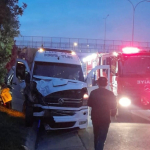 kocaelide isci servisi ile otomobil carpisti 14 yarali JULqEtbE.jpg