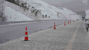 kuzey marmara otoyolu kocaeli gecisinde trafik acildi s5VUG75h.jpg