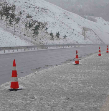 kuzey marmara otoyolu kocaeli gecisinde trafik acildi s5VUG75h.jpg